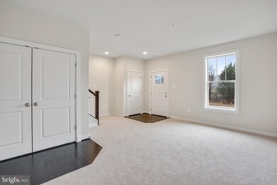 907 Badger Ave, Frederick, MD 21702 - photo 5