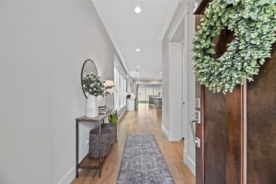 815 W 26th St, Houston, TX 77008 - photo 3