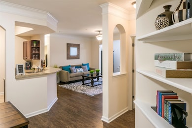 15270 Voss Rd unit 636, Sugar Land, TX 77498 - photo 2