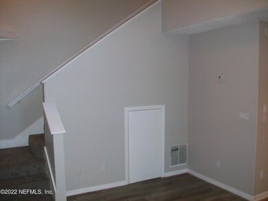 7610 Jana Ln S, Jacksonville, FL 32210 - photo 5