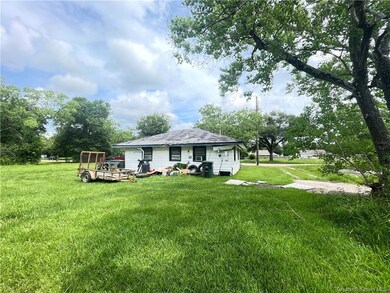 2228 E Prien Lake Rd, Lake Charles, LA 70601 - photo 5