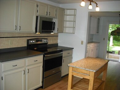 110 Arch St unit 38, Keene, NH 03431 - photo 6