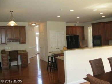 6004 Glennberry Ct, Glenn Dale, MD 20769 - photo 5