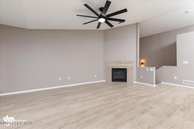 Living Room w/ Gas FP