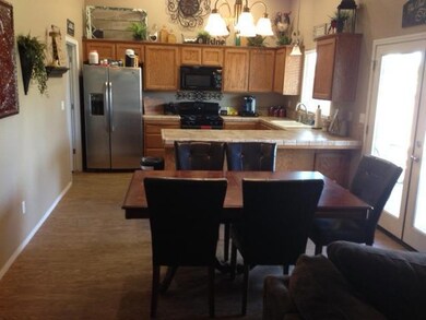 533 W Bel Aire Ln, Porterville, CA 93257 - photo 5