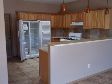 952 Hermoso El Sol, Alamogordo, NM 88310 - photo 5