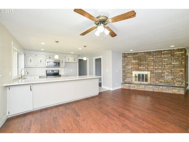 Living Room/Dining Room