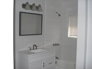 3221 9th St, Bay City, TX 77414 - photo 6