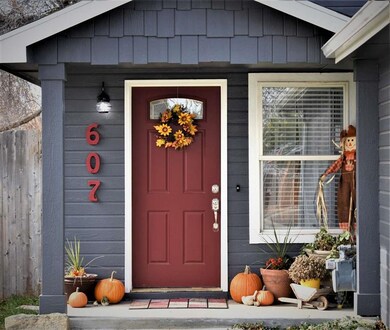 607 S Banner St, Nampa, ID 83686 - photo 2