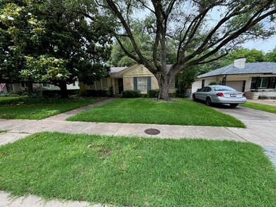 6155 Sudbury Dr, Dallas, TX 75214 - photo 2