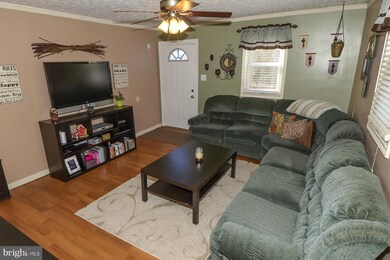 2045 Northeast Ave, Halethorpe, MD 21227 - photo 3