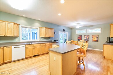 521 Weston Ct, Copley, OH 44321 - photo 7