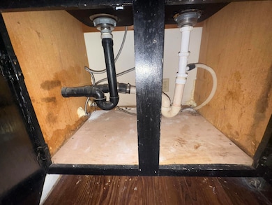 101 Pecos Place, Plainview, TX 79072 - photo 7