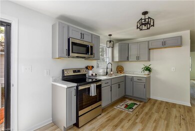 304 Windley St, High Point, NC 27260 - photo 5