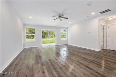 2901 Brackridge Blvd E, Jacksonville, FL 32216 - photo 5