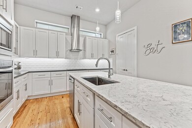 5910 Ross Ave unit 4, Dallas, TX 75206 - photo 3