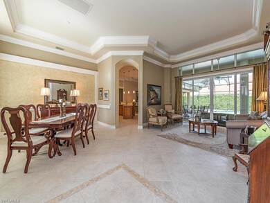Open floor plan, double crown molding and double d