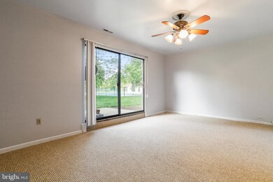 1060 Brinker Dr, Hagerstown, MD 21740 - photo 3