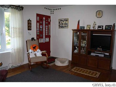 307 Edwin St, Chittenango, NY 13037 - photo 4