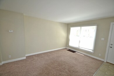 1830 Orchard St, Des Plaines, IL 60018 - photo 3