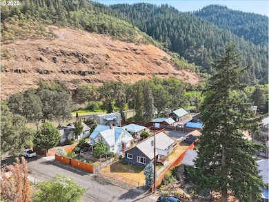 214 2nd St, Klickitat, WA 98628 - photo 2