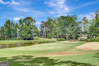 15th Hole - Golf Course in your backyard