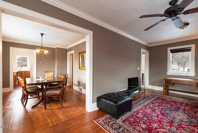 705 W Rosser Ave MLS-9