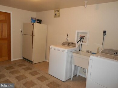 9438 White Spring Way, Columbia, MD 21046 - photo 2