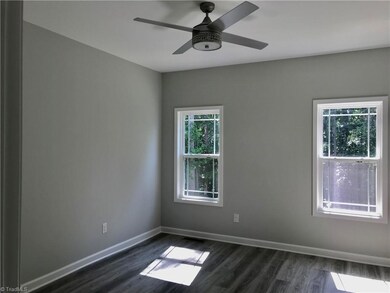 307 Hubbard St, Reidsville, NC 27320 - photo 5