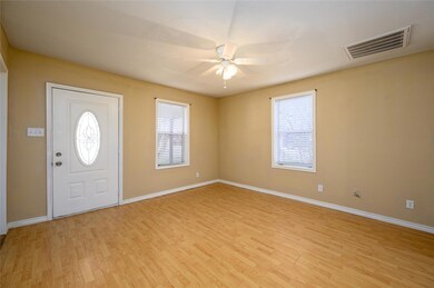 620 W Elm St, Denison, TX 75020 - photo 7