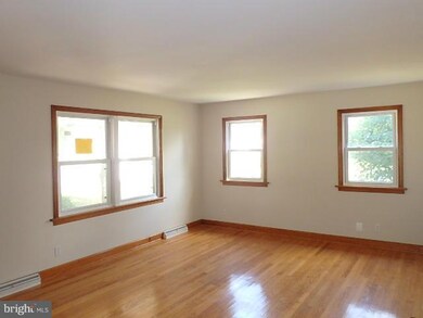 11240 Marbern Rd, Hagerstown, MD 21740 - photo 5