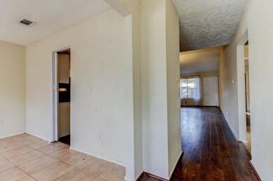 7514 Andiron Cir, Houston, TX 77041 - photo 4