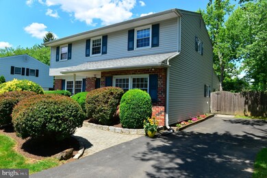 819 Monticello Place, Lansdale, PA 19446 - photo 2