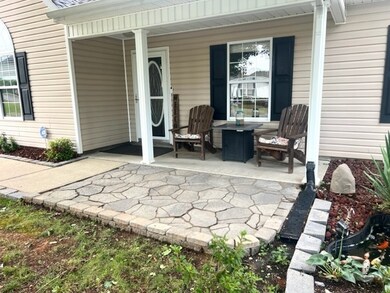 302 Cottonwood Dr, Shelbyville, TN 37160 - photo 3