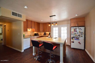08KitchenFromLiving1