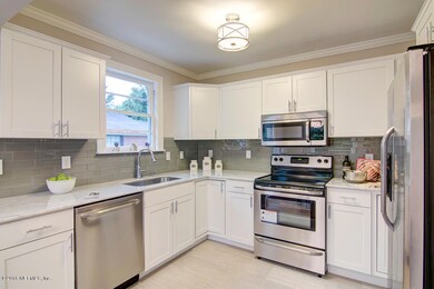 1346 Azalea Dr, Jacksonville, FL 32205 - photo 6