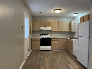 2313 Parks Edge - Kitchen