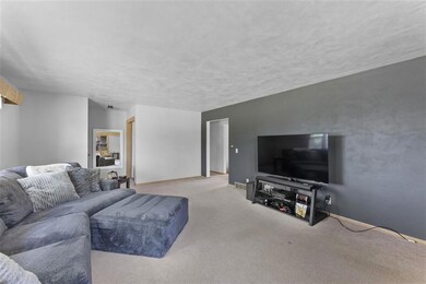 592 Janesville St, Oregon, WI 53575 - photo 4