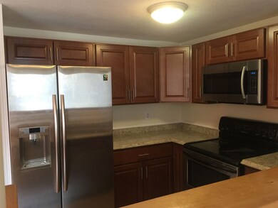 12 Templeton Ct, MerriMacK, NH 03054 - photo 7