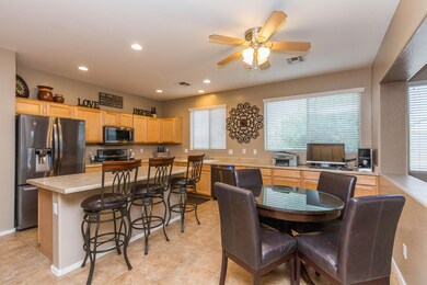 Great Kitchen/Breakfast Room
