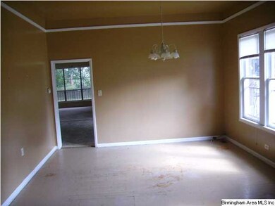 LIVING/DINING