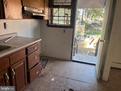 3619 Fremont Ave, Camden, NJ 08105 - photo 7