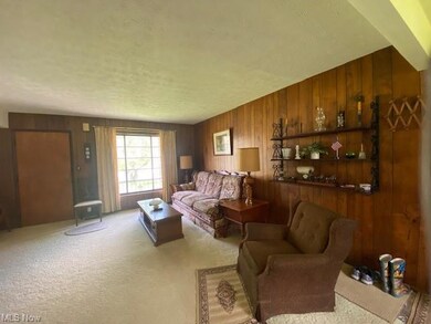 635 Sherwood Dr, Aurora, OH 44202 - photo 6