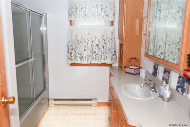 21 Virginia Ave, Rensselaer, NY 12144 - photo 4