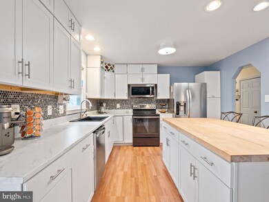 6 Biscoe Ct, Stafford, VA 22556 - photo 2