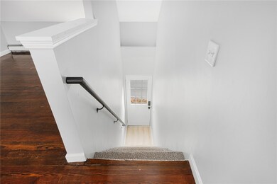 25 Ordway St, Pawtucket, RI 02861 - photo 5