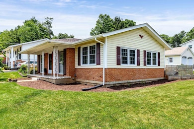 208 Thomas St, Staunton, VA 24401 - photo 2