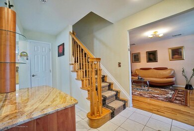 (4) Entry Foyer New