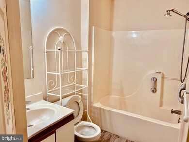 1825 Vincenza Dr unit F, Sykesville, MD 21784 - photo 6