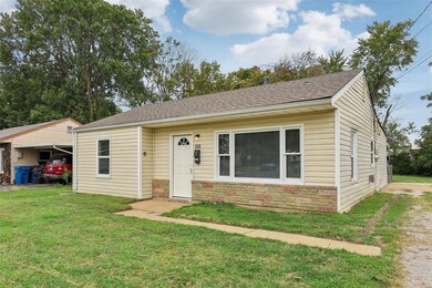 220 Transit St, Saint Charles, MO 63301 - photo 3